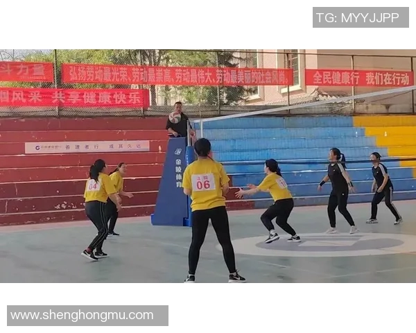 彝族足球球星英姿展现民族力量与运动精神风采