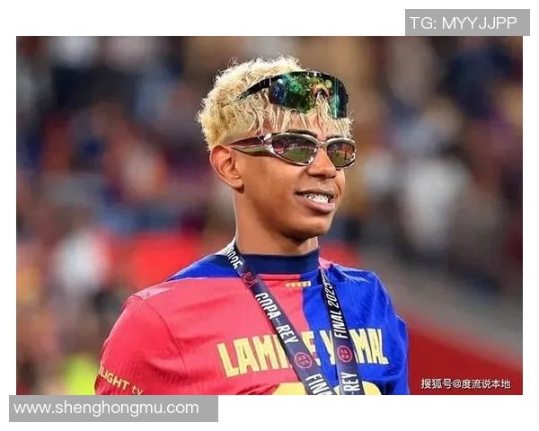 足球小罗:从天才少年到世界足坛传奇的荣耀与风雨 足球小罗:从天才少年到世界足坛传奇的荣耀与风雨