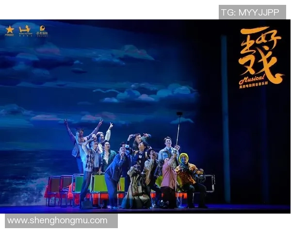 足球球星跨界挑战唱歌才华 展现运动员不同魅力与音乐激情